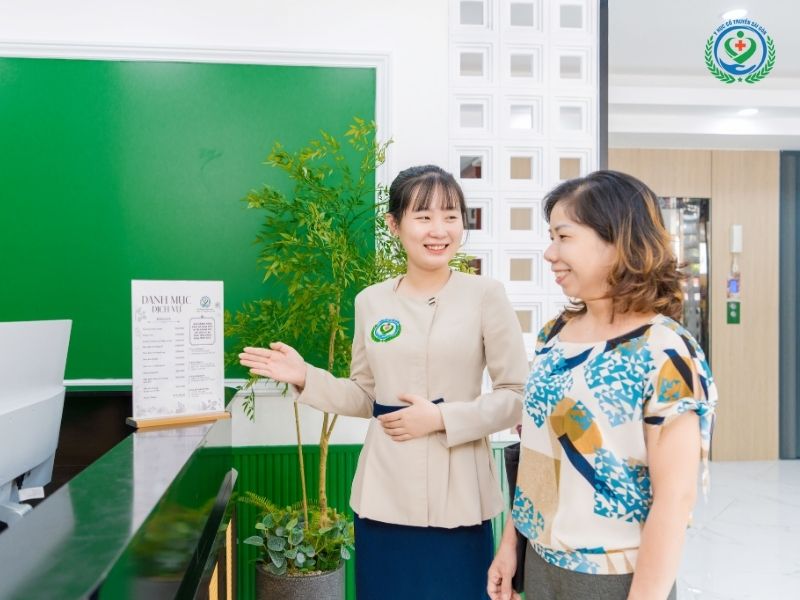 Luôn có nhân viên y tế hỗ trợ, hướng dẫn bệnh nhân